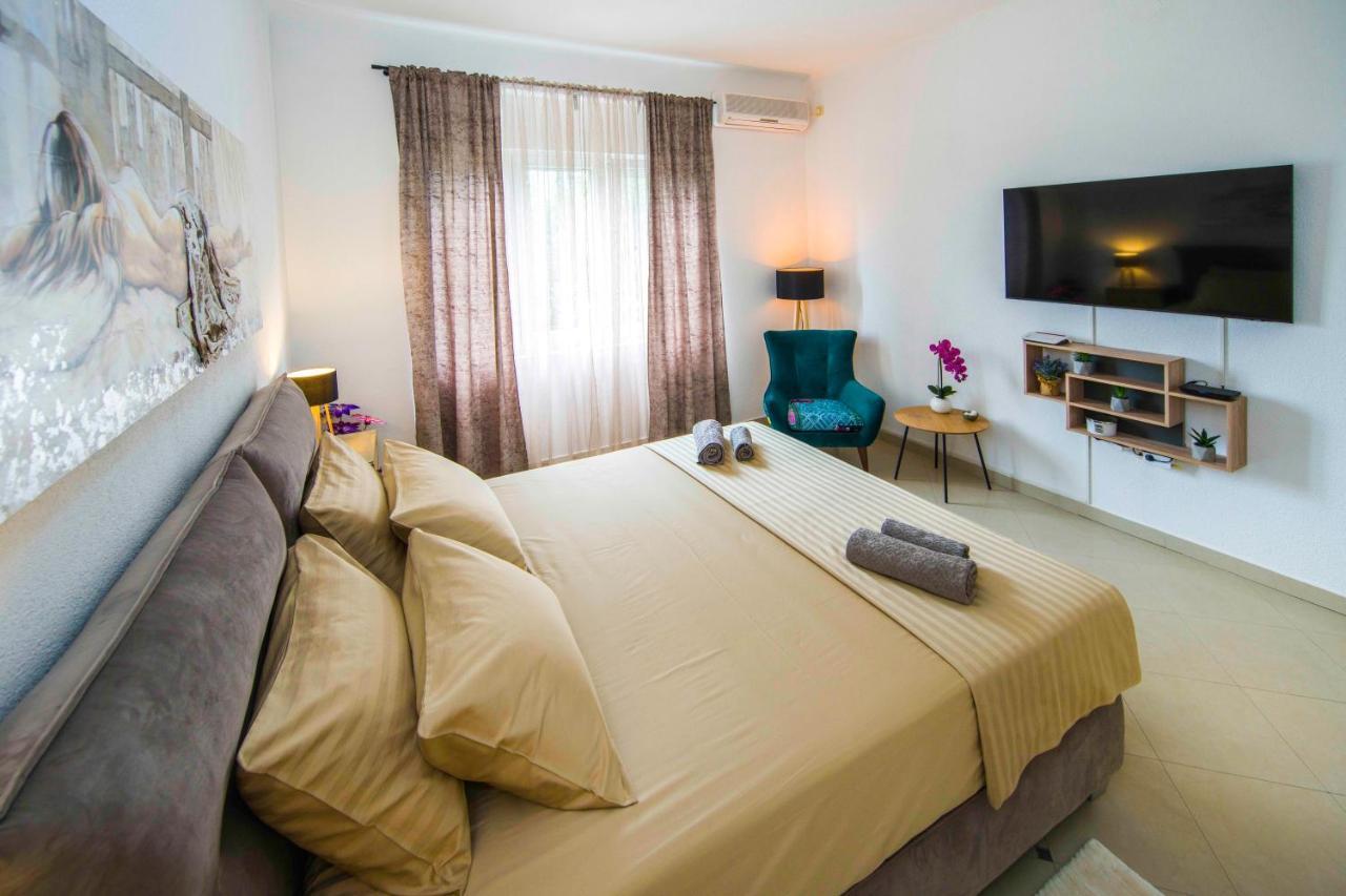 Apartment Alice Central Luxe Спліт Екстер'єр фото